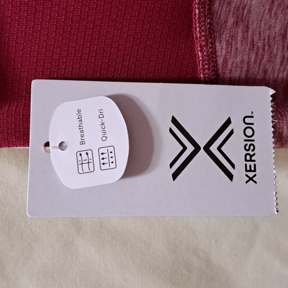 NWT Womens Xersion Brand Tank Top Sz XL Breathable Tech. Quick Dry Cherry color - Picture 4 of 7